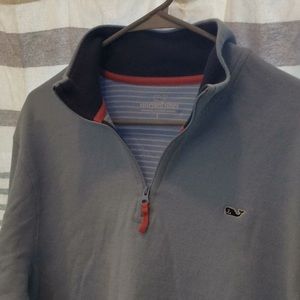 Vineyard vines light sweater